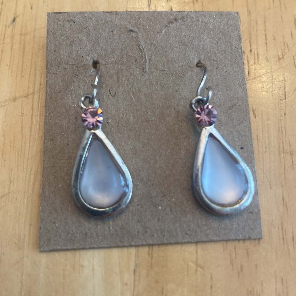 Elegant silvertone Teardrop Earrings with white stone & pink crystal.